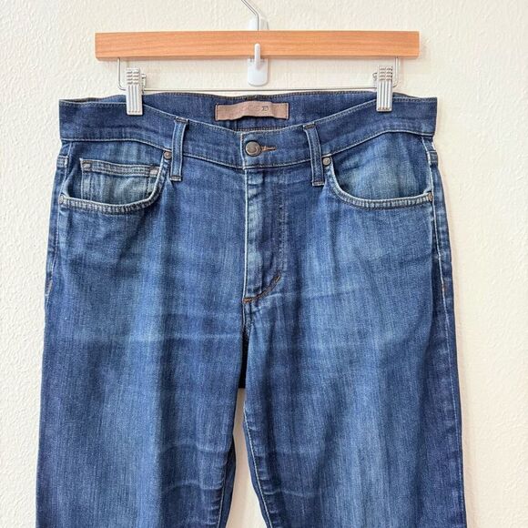 Joe's Jeans Men's Size 31 Elliot Cut Boot Cut Medium Wash Blue Jeans - Picture 2 of 11